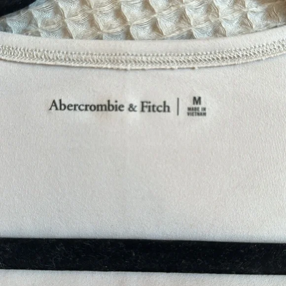 Abercrombie & Fitch square/scoop bodysuit. Taupe Size M. NWT. $25 - Picture 2 of 3